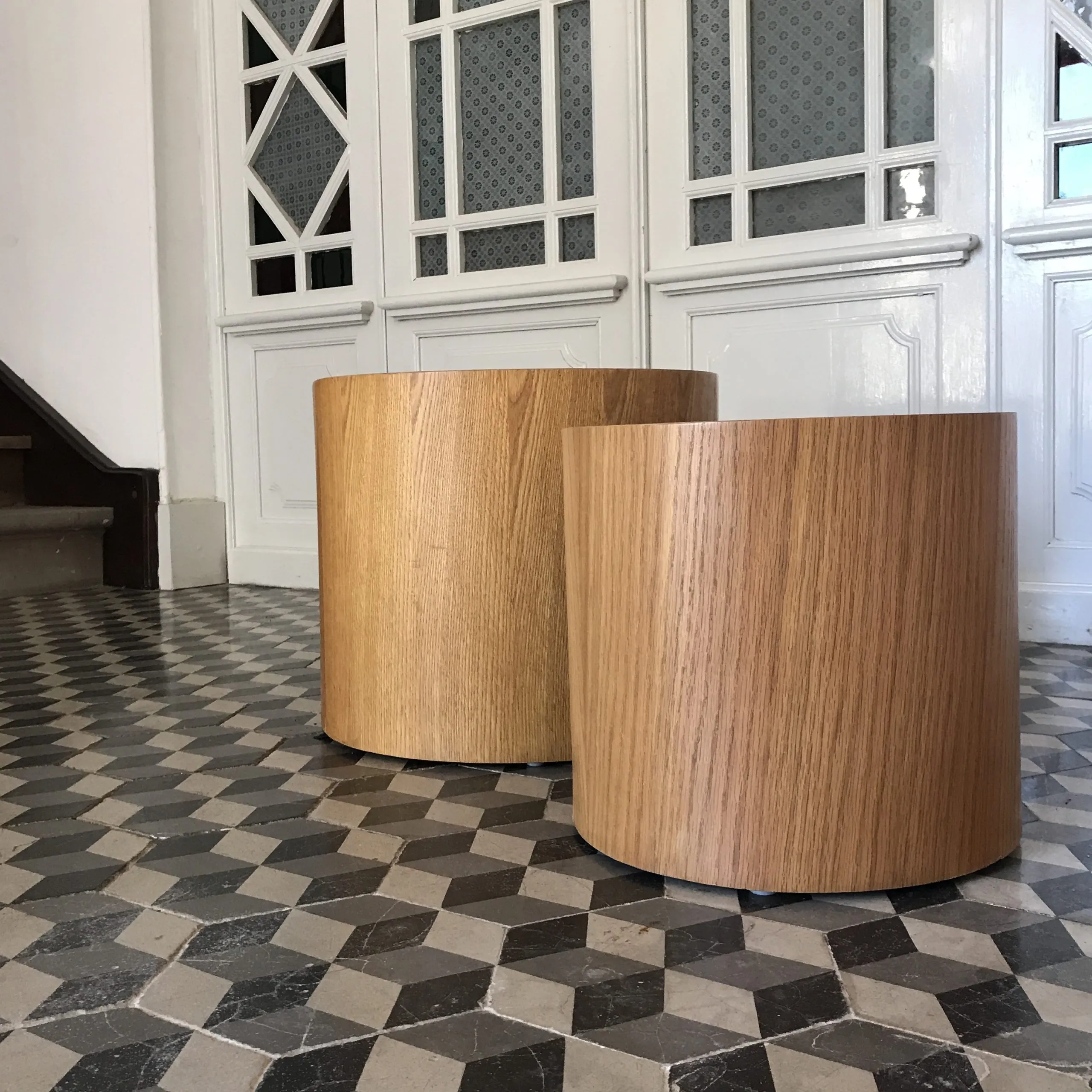 Bouts de canapé cylindrique en bois – Image 5