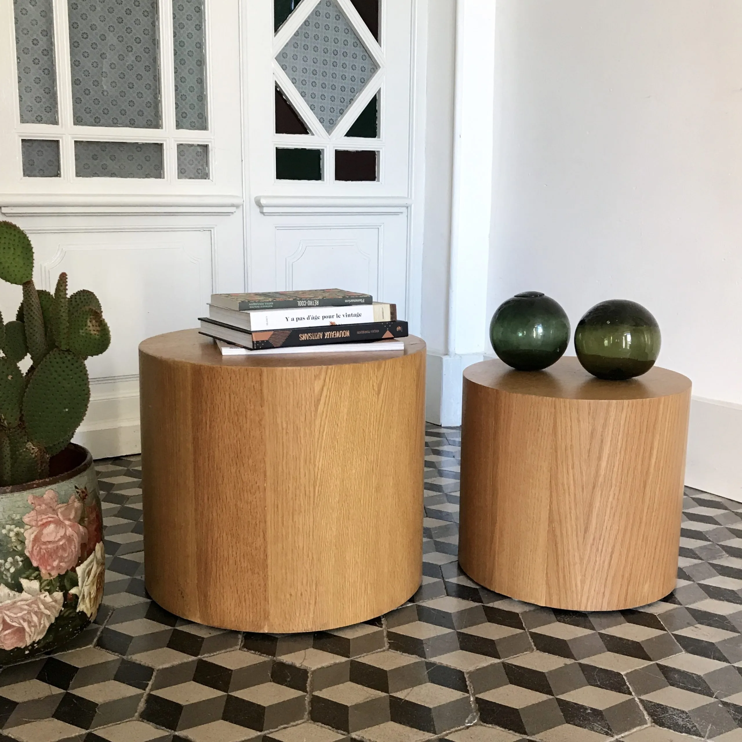Bouts de canapé cylindrique en bois – Image 2